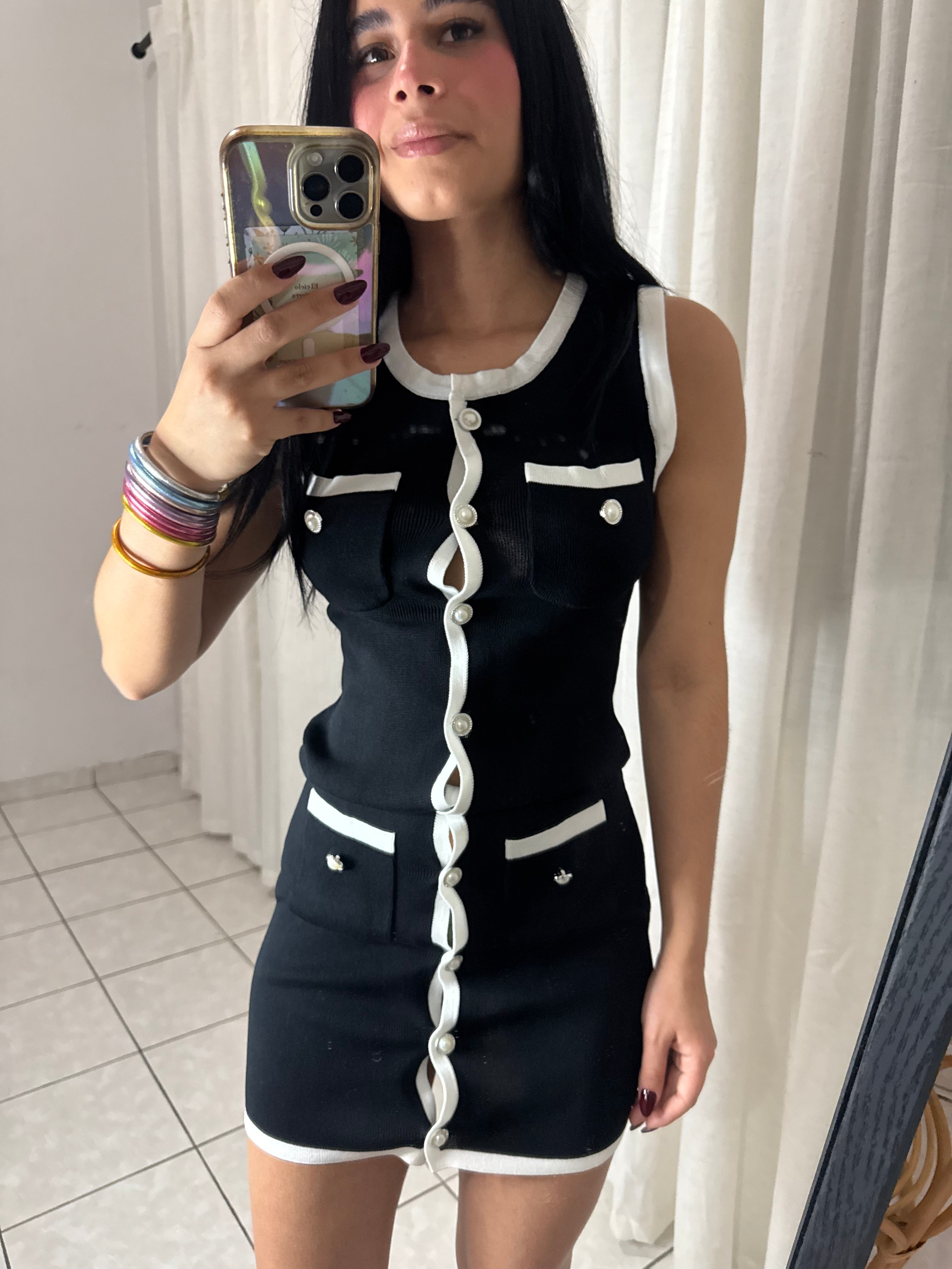 Traje Blanco y Negro