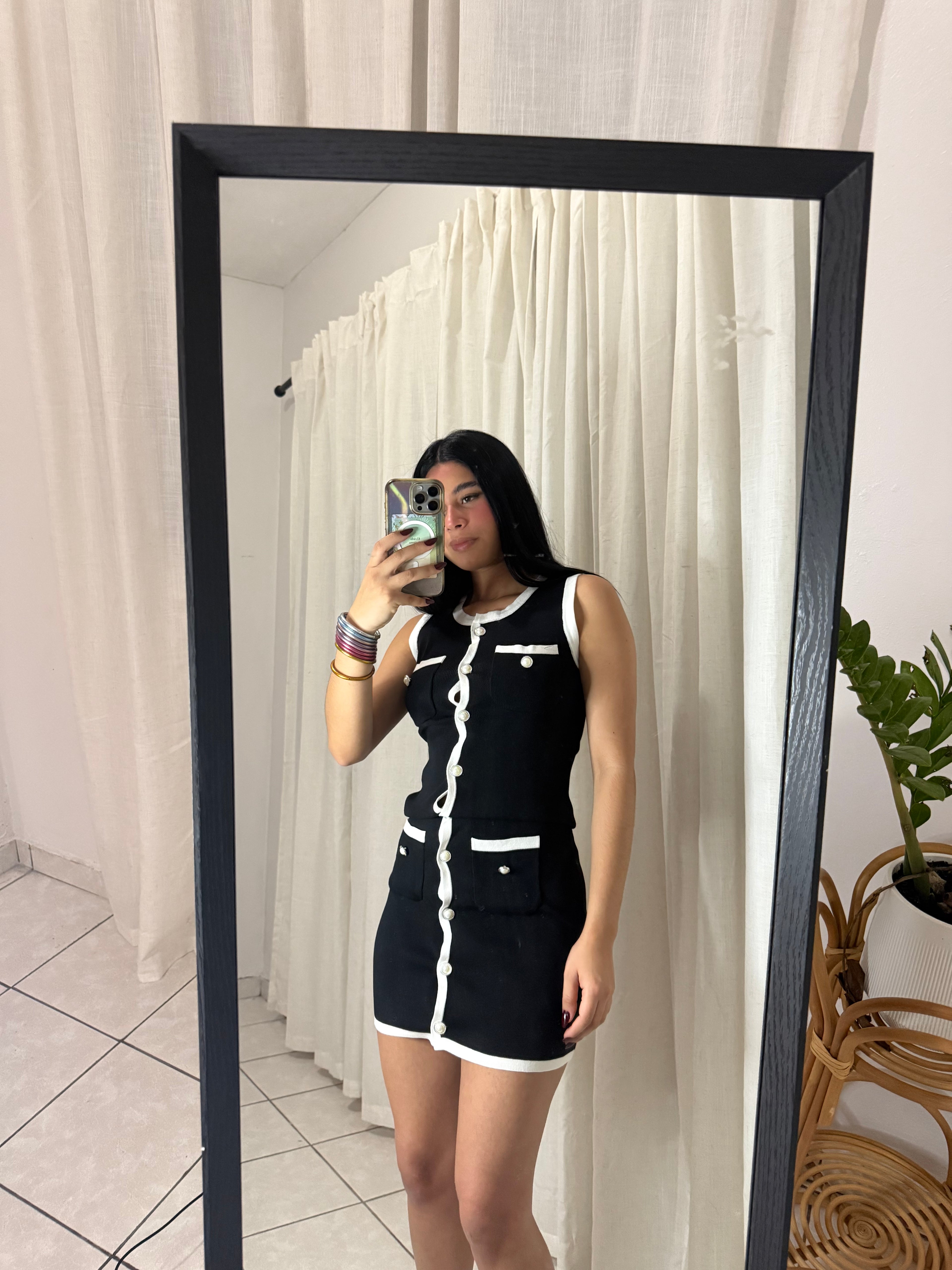 Traje Blanco y Negro